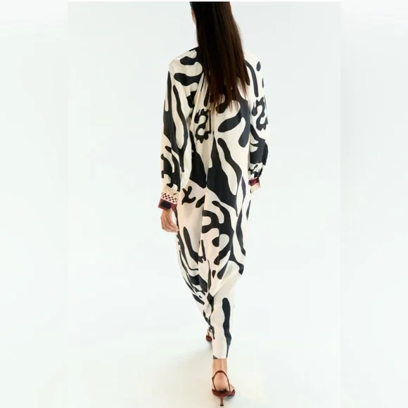 H&M LIMITED EDITION NWT Patterned Black & White Maxi Long-Sleeved Dress, Size S - Picture 3 of 6